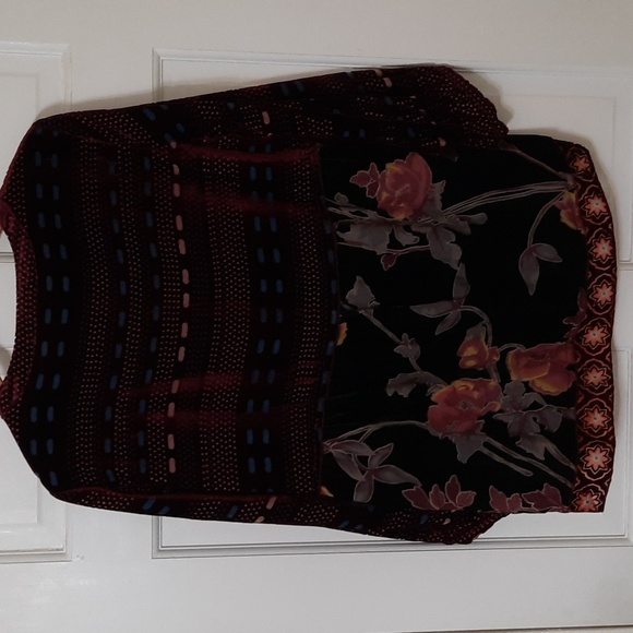 NWT JOHN MARK HIGH SOCIETY BLOUSE SZ S. - Picture 12 of 14